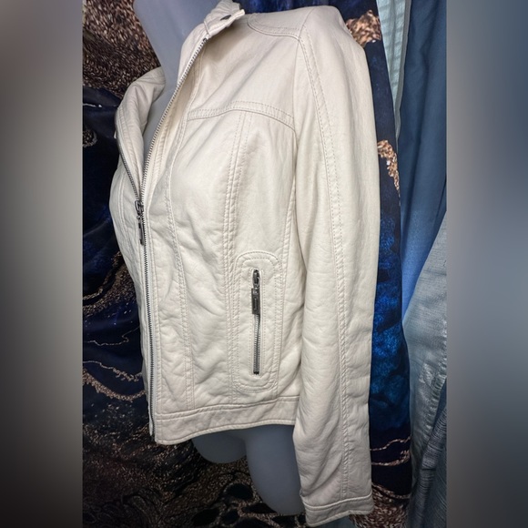 J2 By Jou Jou. Full Zip Distressed Faux Leather Moto Jacket. Size - X-Small - Picture 6 of 12